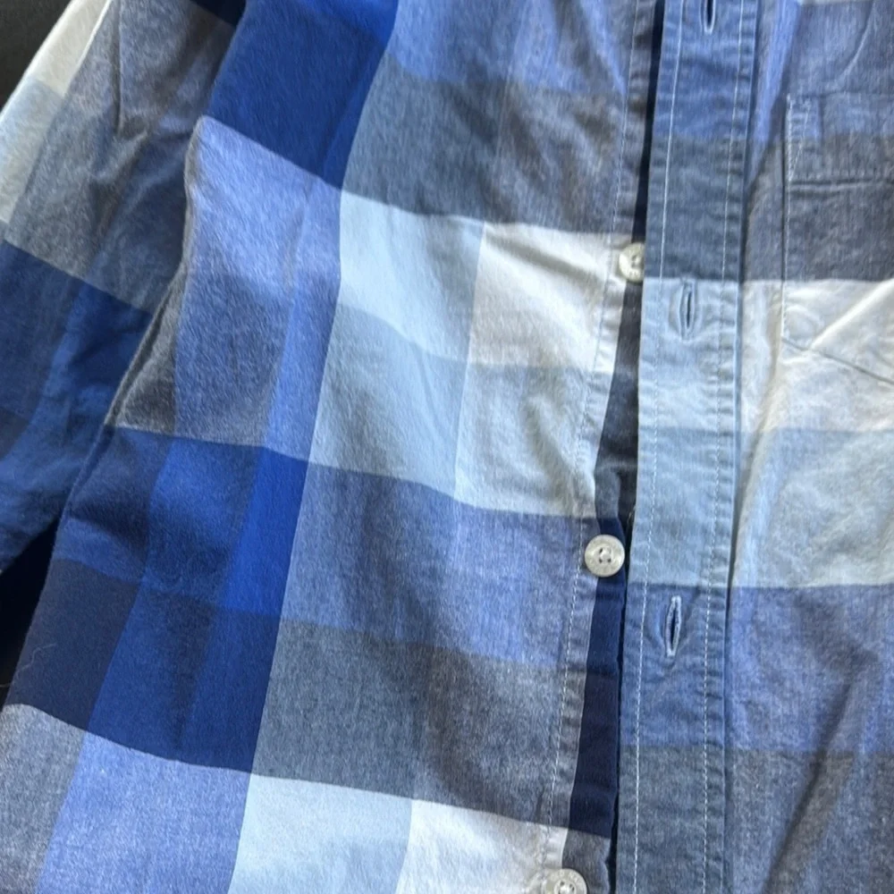 Old Navy Blue and White Checkered Button Down Shirt